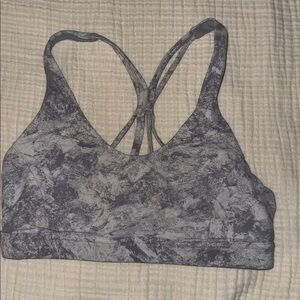 Lululemon Flow Freely Bra
Washed Marble Alpine White Silverscreen